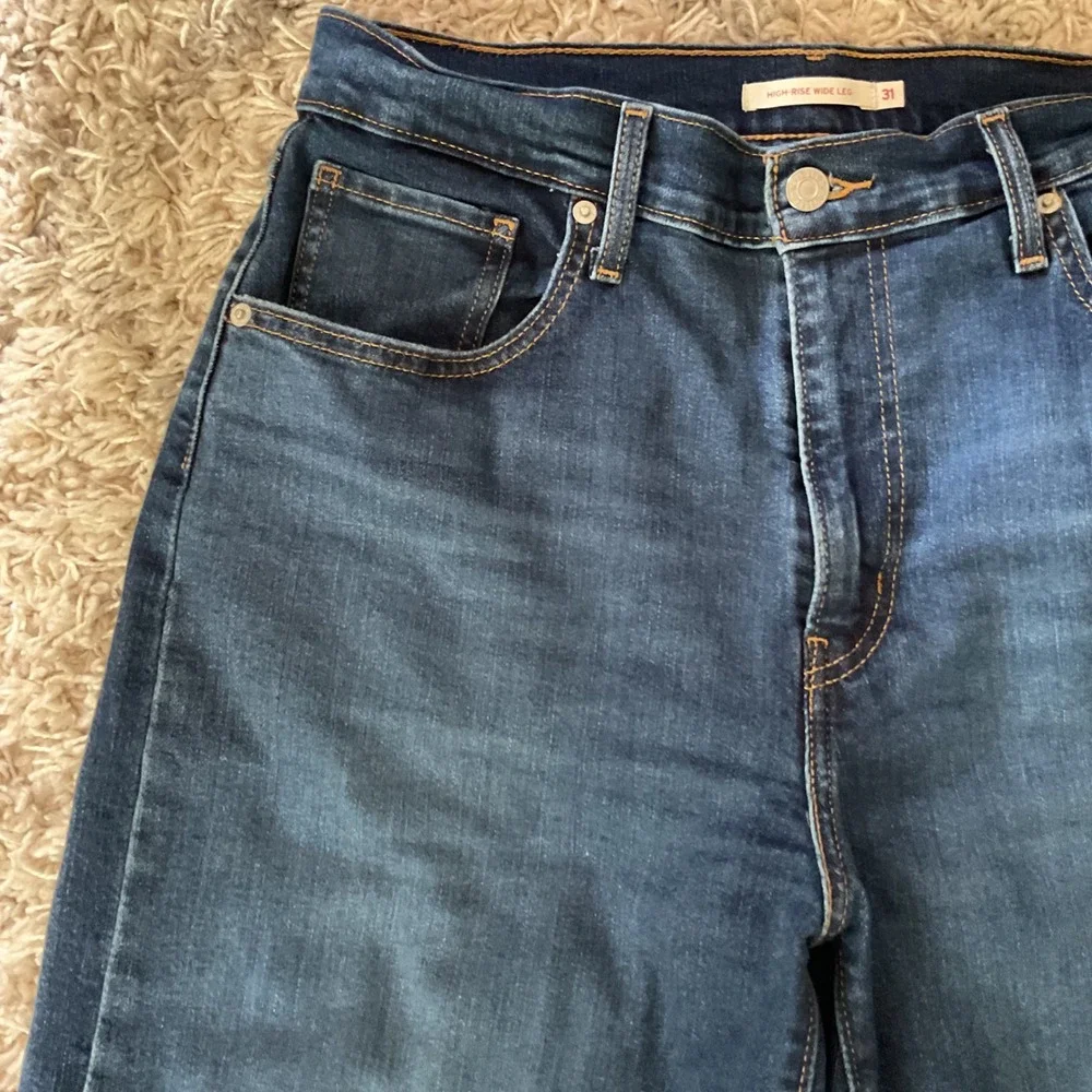 Levis High Rise Wide‎ Leg Jeans Dark Wash Blue Denim Size 31 1519